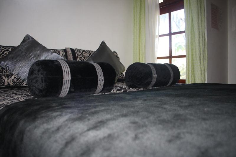 Bezel Bungalow Nuwara Eliya - image 34