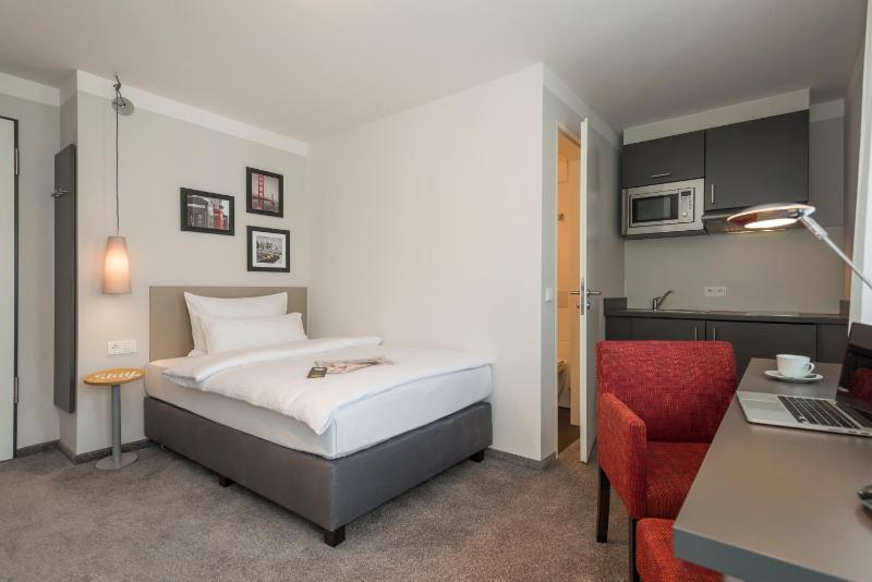 Standard Single Room image 1
