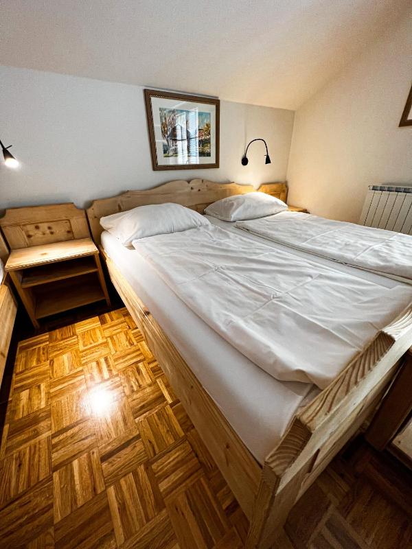 Quadruple Room image 4