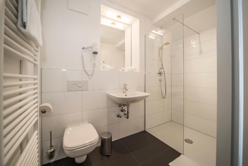 Standard Apartment image 2