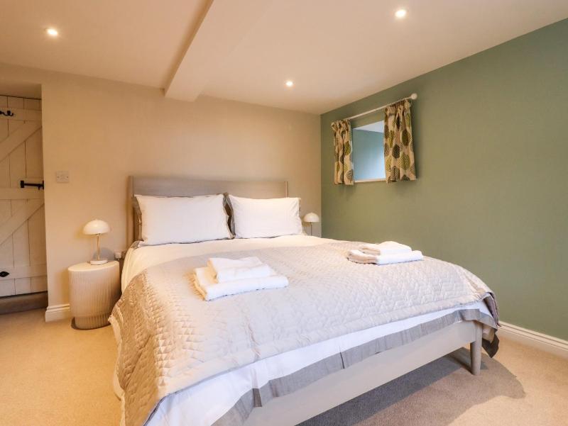 Paradise Cottage - image 2