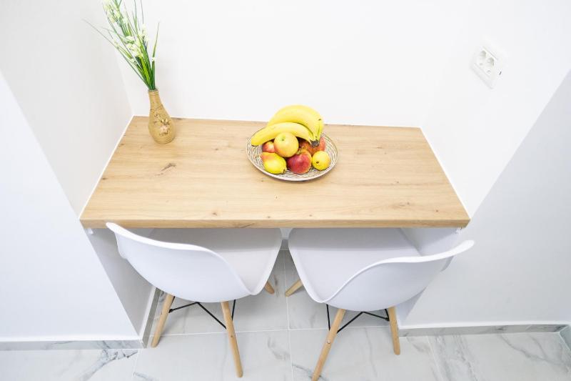 White home - image 5