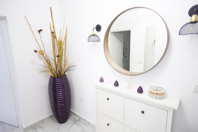 White home - image 12
