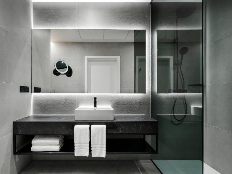 Superior Double Room image 3