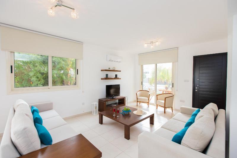 Pernera Holiday Villa 588 - image 16