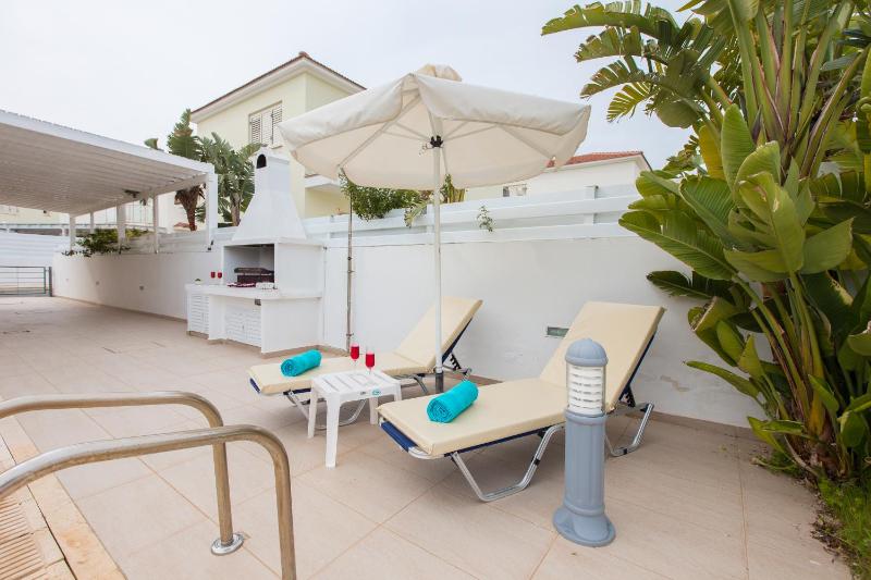 Pernera Holiday Villa 588 - image 5