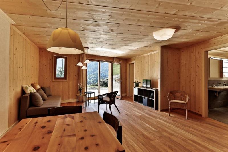 Junior Suite with Balcony image 4