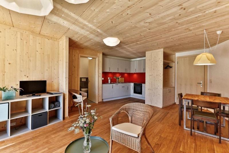Junior Suite with Balcony image 3