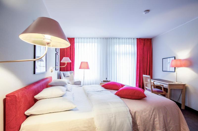 Landhauszimmer image 3