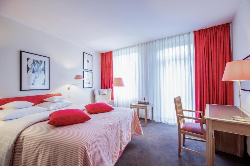 Landhauszimmer image 4