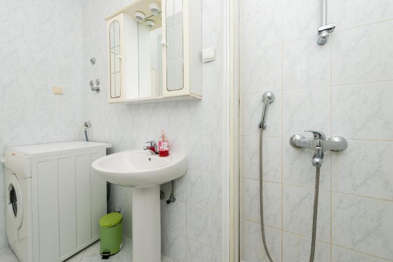 One-Bedroom Apartment with Balcony image 2