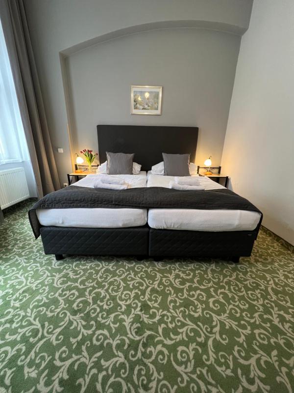 Hotel Boston - image 31
