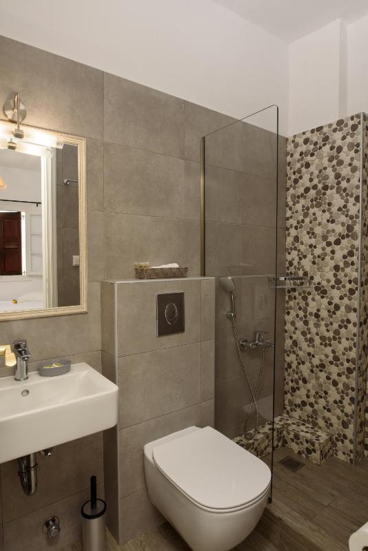 Double or Twin Room image 2