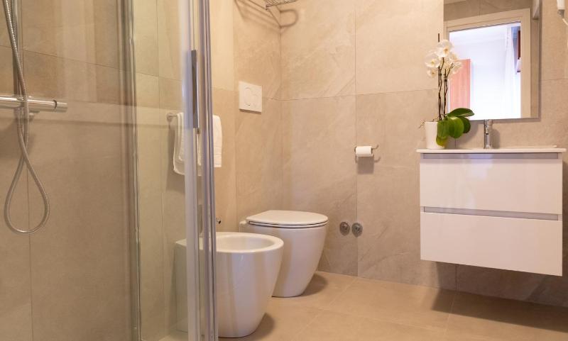 Deluxe Quadruple Room with Sea View image 1