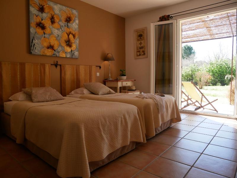 Comfort Double Room with Terrace image 3