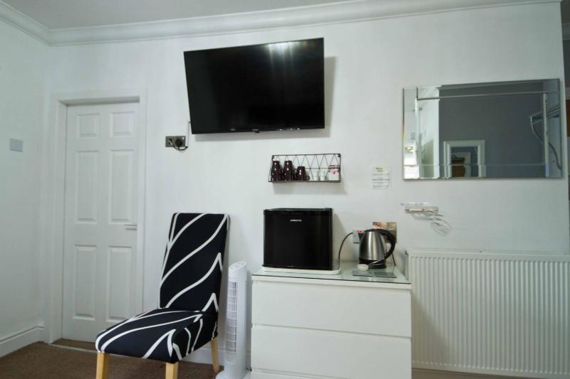 Two-Bedroom Suite image 3
