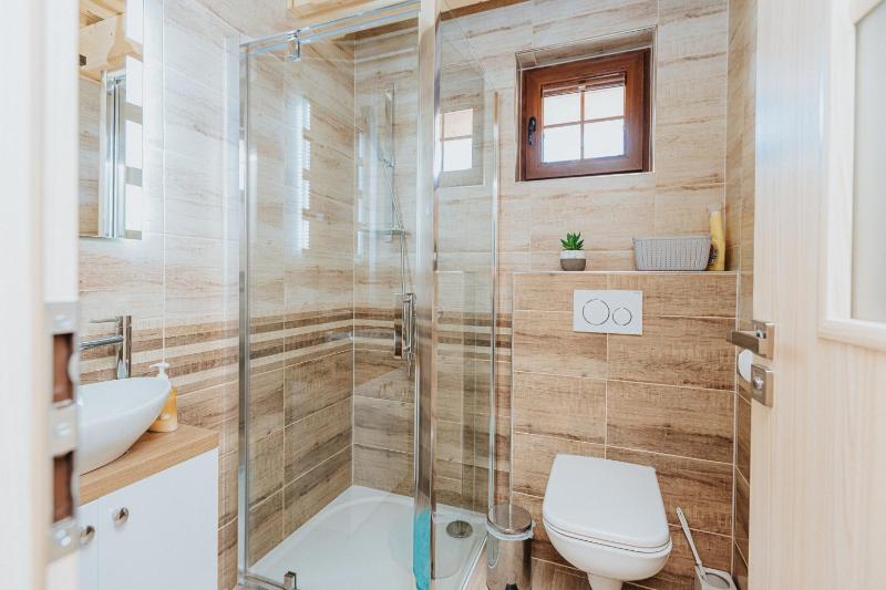 Standard Double Room (2 Adults + 1 Child) image 2