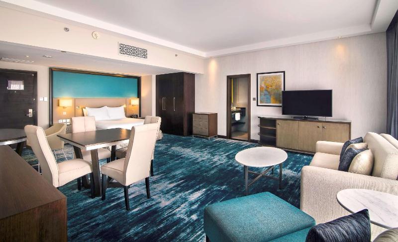 Suite with Balcony image 4