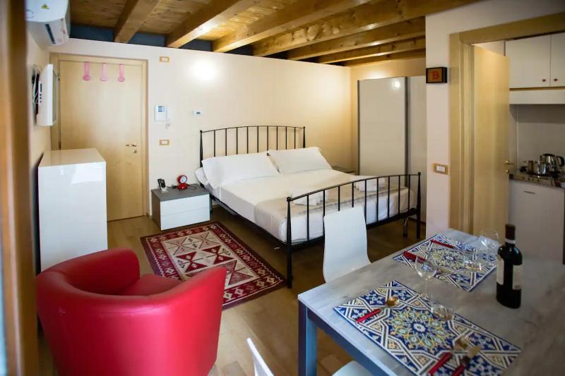 San Zeno Apartments - image 10