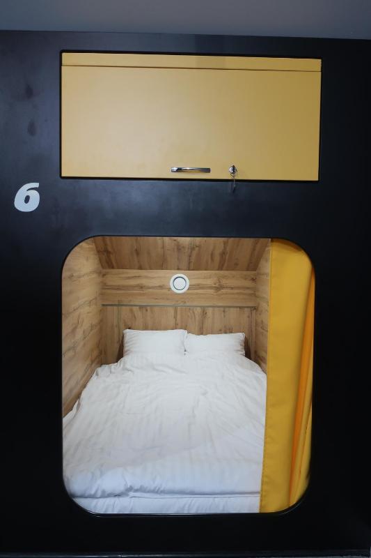 Double Room with Shared Bathroom image 3