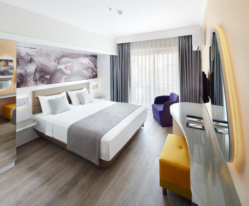 Double Room image 1