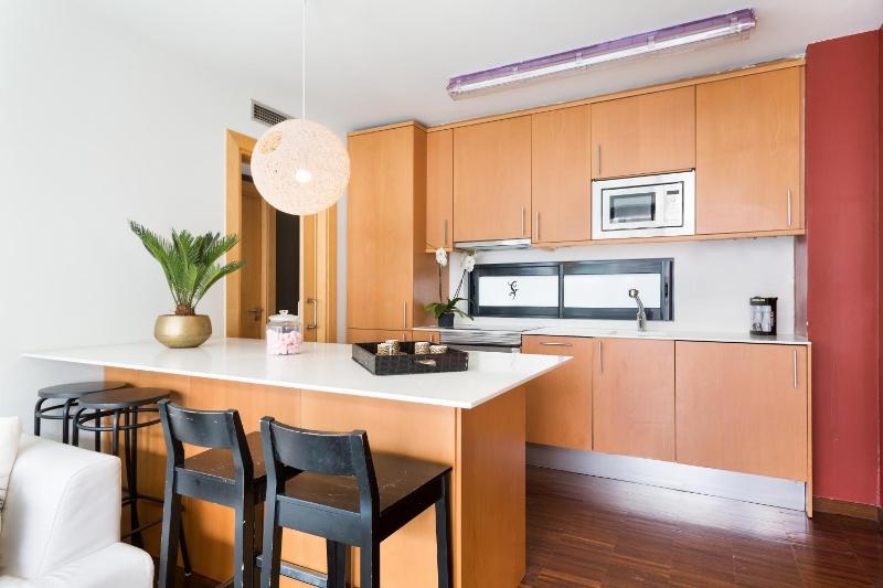 Two-Bedroom Apartment - Calle Prats de Mollo, 14 image 4
