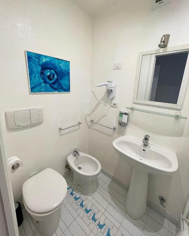 Family Room with Sea View image 2