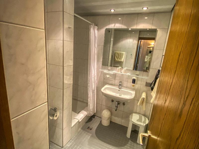 Comfort Double Room image 3