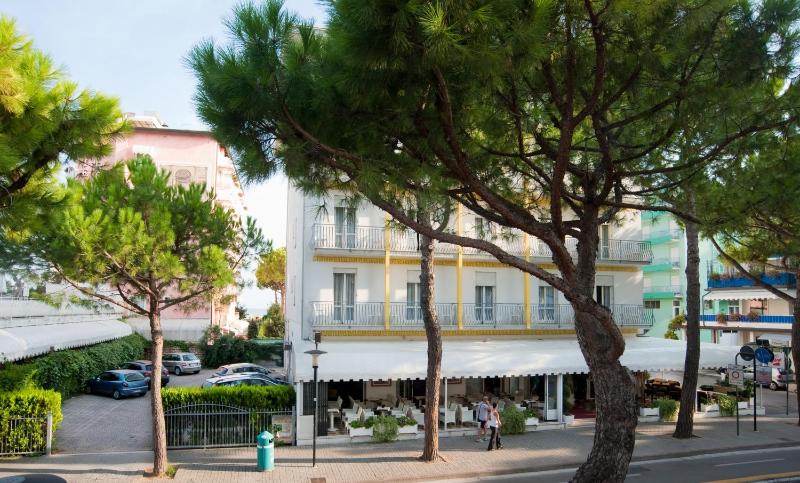 Hotel Roma - image 12