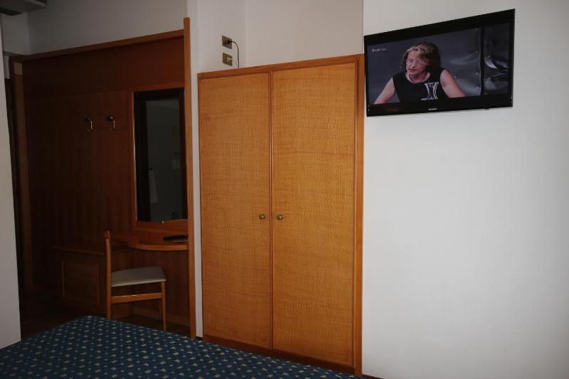 Hotel Roma - image 7