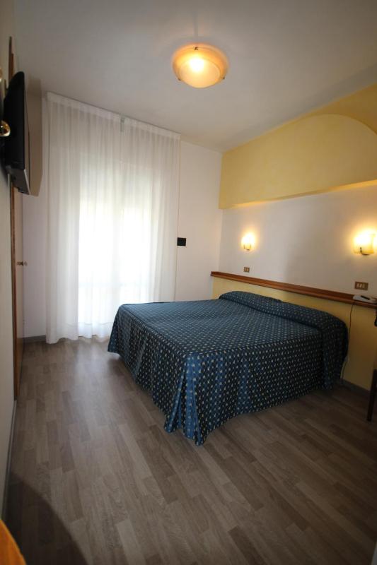 Hotel Roma - image 2
