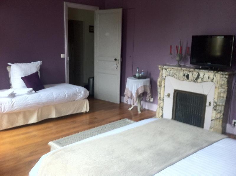 Cyrano Double Room image 3
