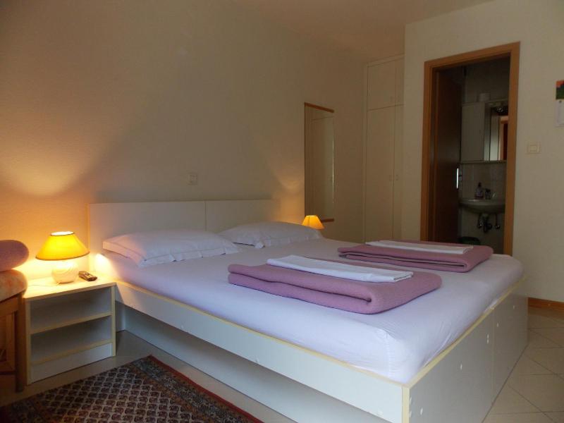 Double Room image 1