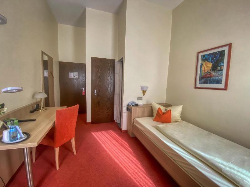 Economy Single Room image 1