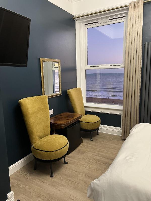 Superior Double Room image 2