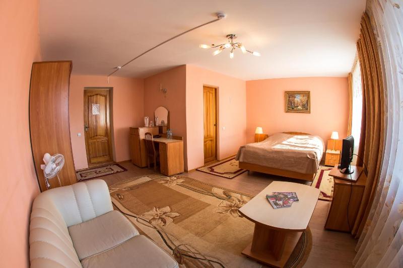 Large Double Room image 2