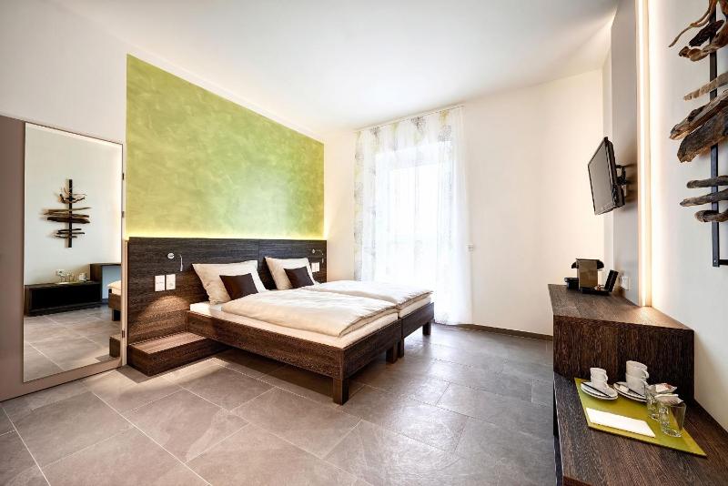 Double Room - Disability Access image 3