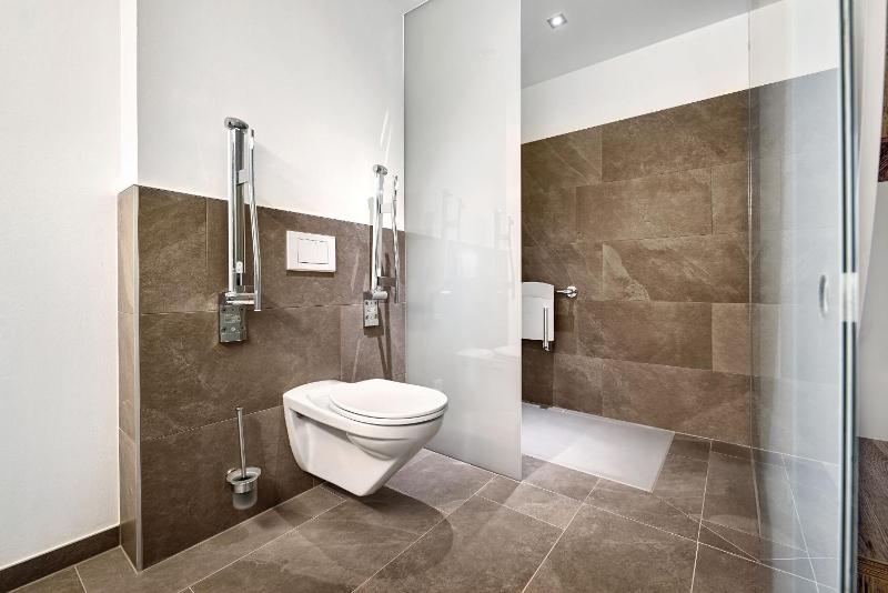 Double Room - Disability Access image 4