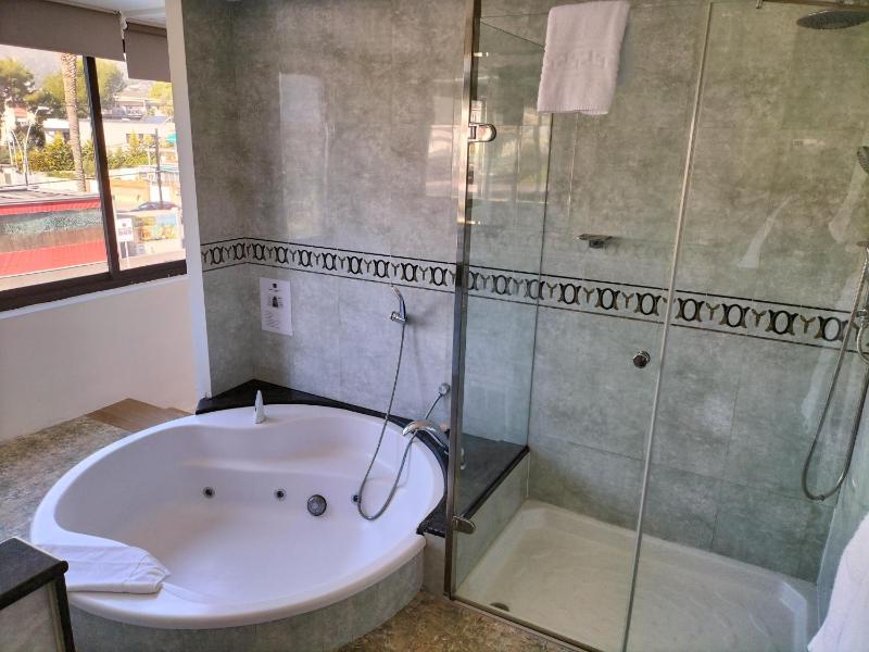 Suite image 2