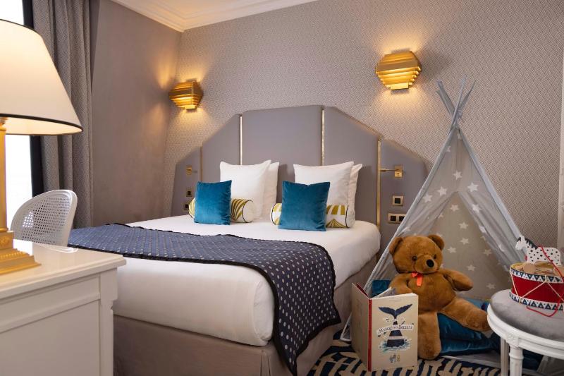Two Connecting Double Rooms image 3