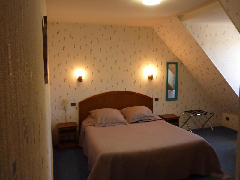 Double room 2nd floor image 2