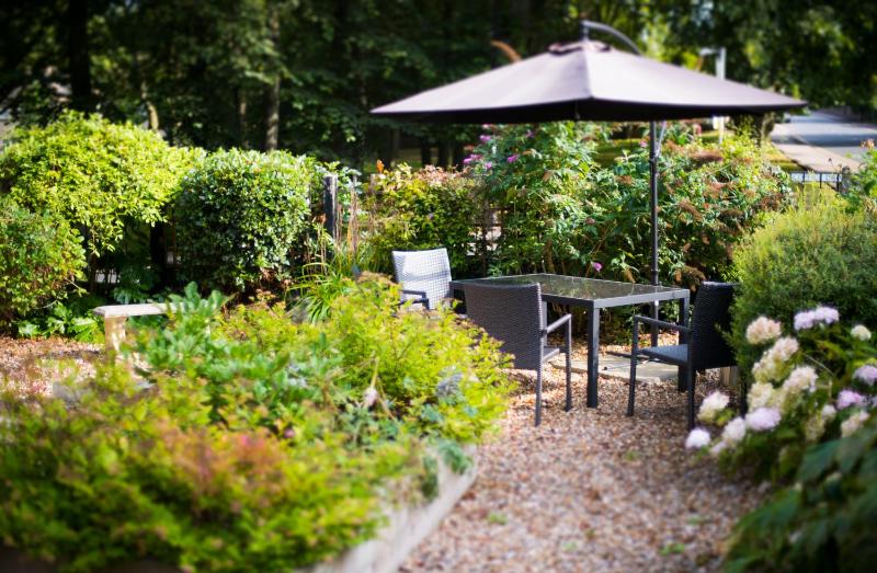 Fountains Guest House - Harrogate Stays with FREE PARKING - image 2