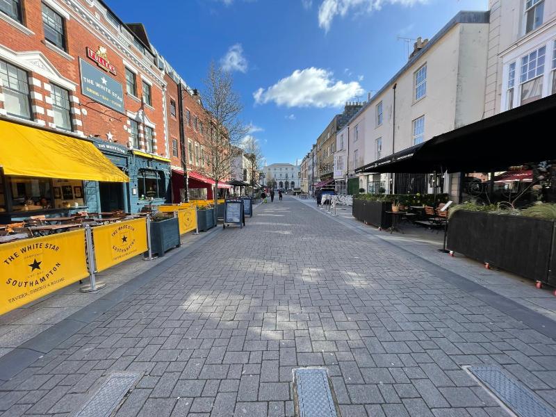 Oxford Street Stays - image 14