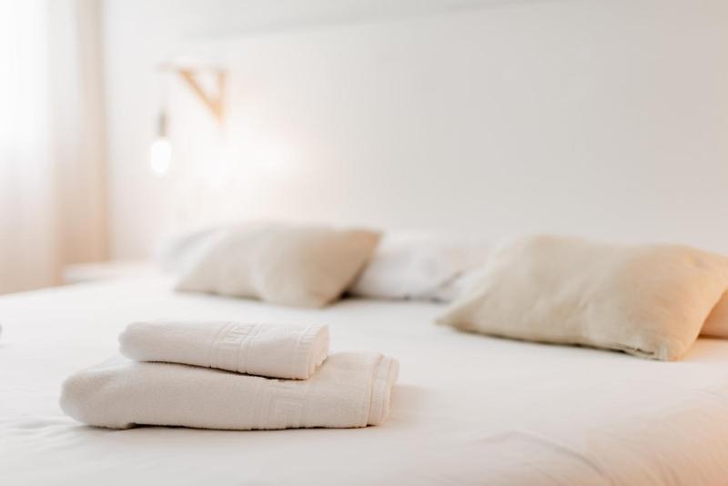 Three-Bedroom Apartment - 4th Floor image 3