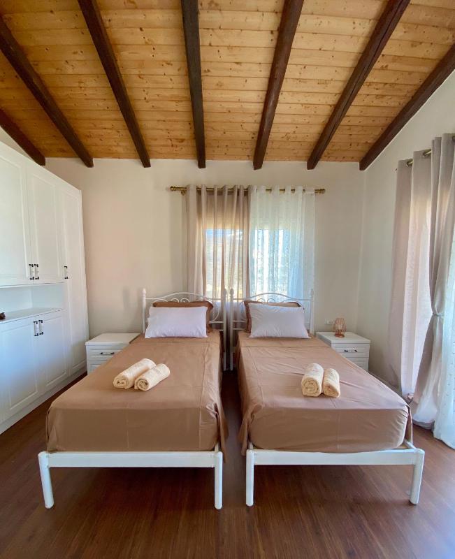 Tani's House - image 6
