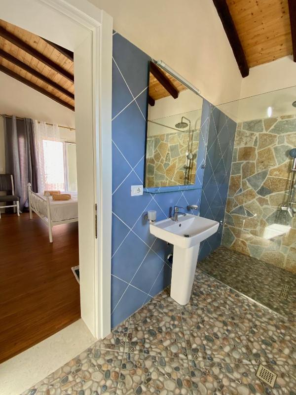 Tani's House - image 9