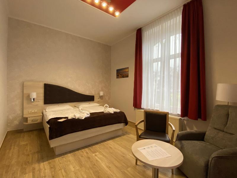 Comfort Double Room image 3