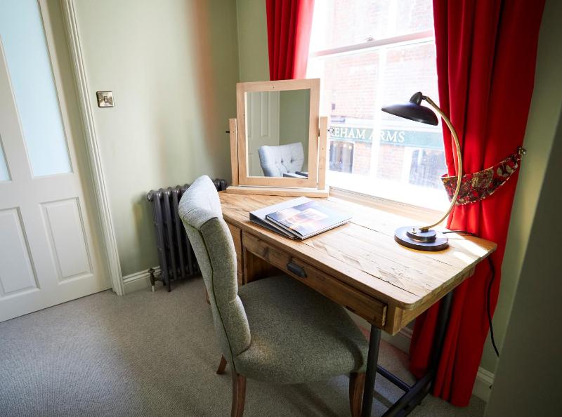 Superior Double Room image 4