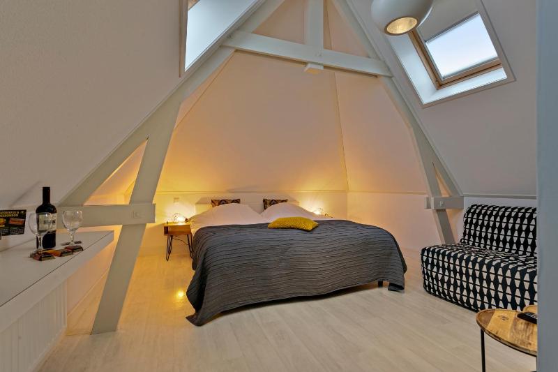 Standard Room image 3