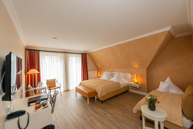 Business Double Room image 4